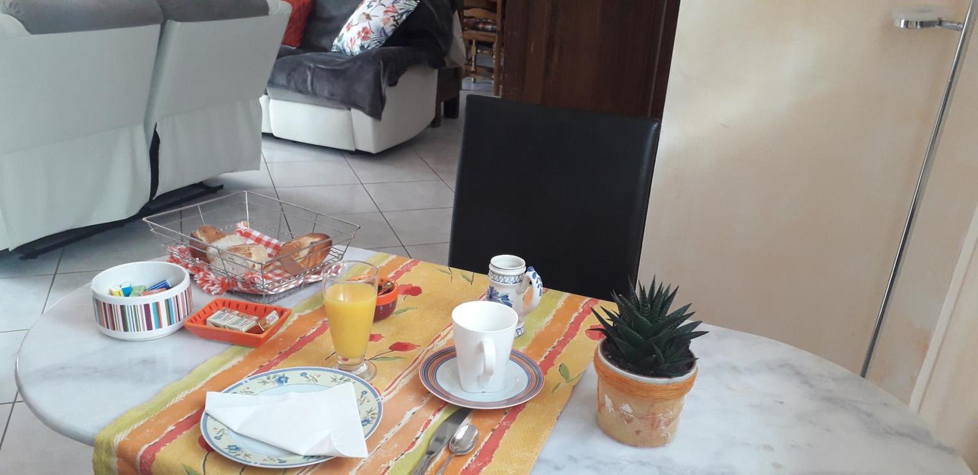 Lauriers Roses Bed & Breakfast Puisserguier Exterior foto
